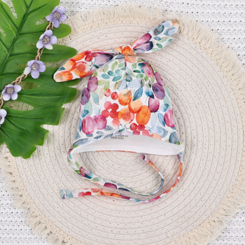 Czapka niemowlęca ŚLIWECZKI z bawełny organicznej dla dziewczynki